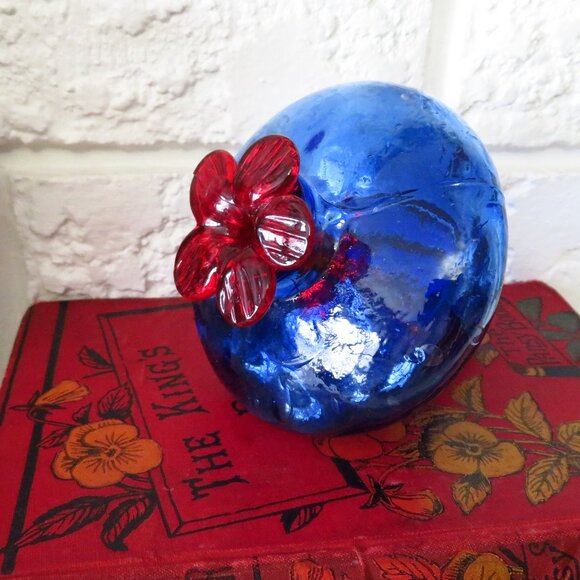 Hummingbird feeder ,blue glass, red flower made in Mexico - Picture 1 of 10
